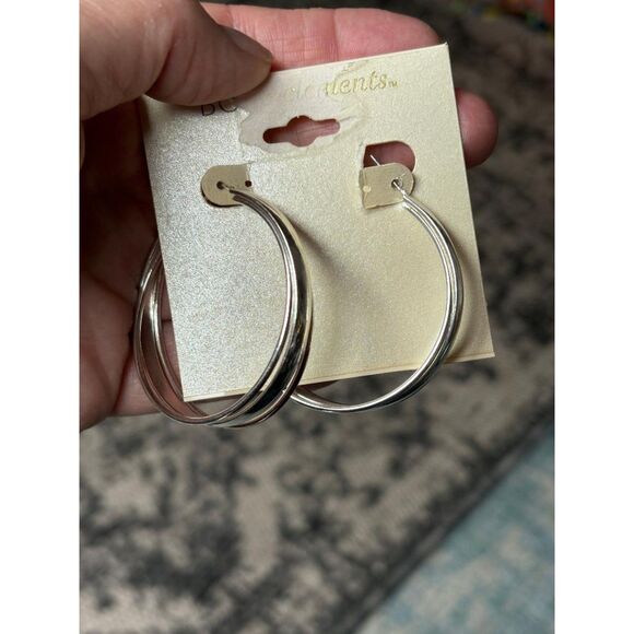 Triple Silver Hoop Earrings NWT - Picture 1 of 5